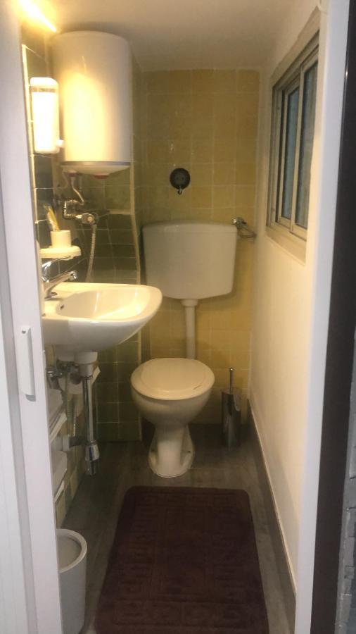 Loft 24 Panzió Brindisi Kültér fotó